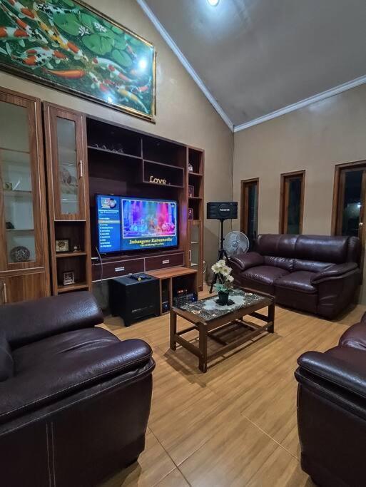 Niki Mawon Homestay Kejayan Exterior foto